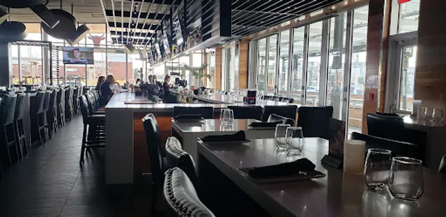 Houston Avenue Bar & Grill