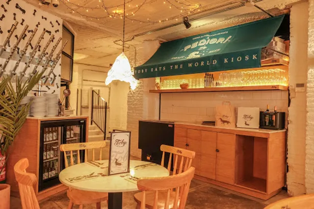 Restaurante Toby eats the world