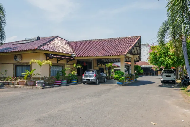 Urbanview Hotel Cendrawasih Lahat By RedDoorz