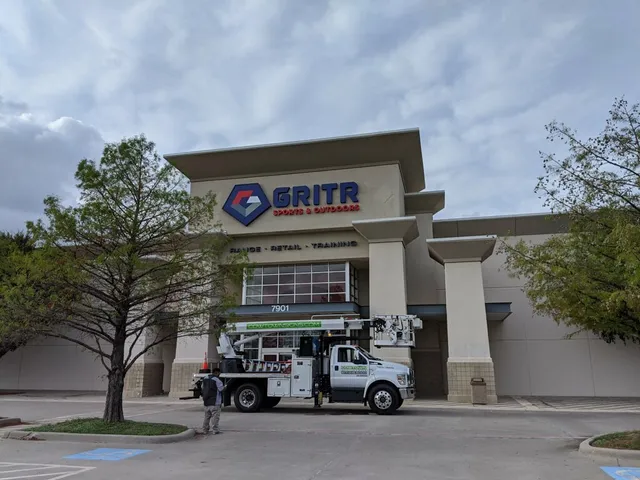 Cowtown Graphics & Signs