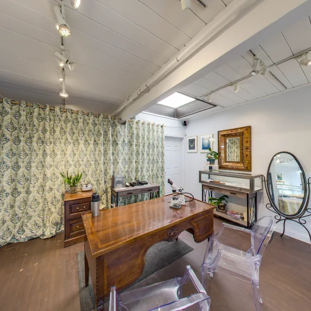 Katherine LeGrand - Custom Goldsmith