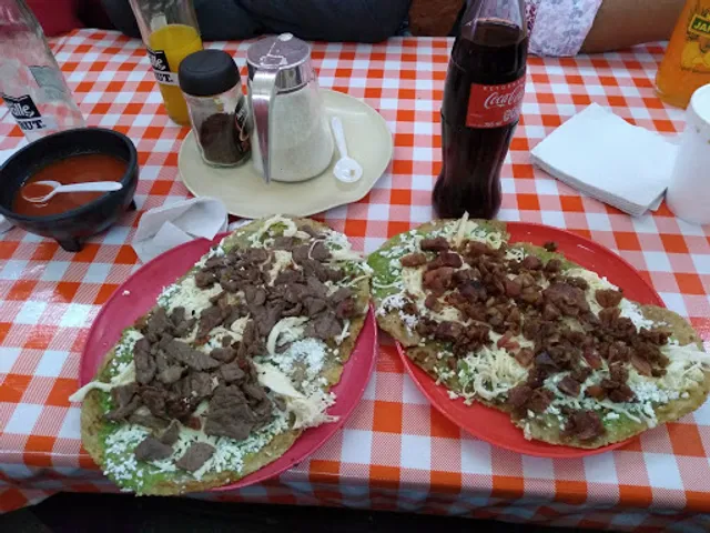 Memo Memelas "La Oaxaqueña desde 1962"