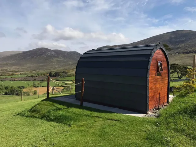 Gorse Hill Farm Self Catering & Gorse Hill Glamping