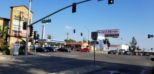 Hastings Ranch Plaza