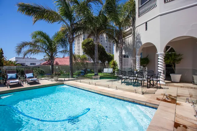 No.4 Boutique Beach House