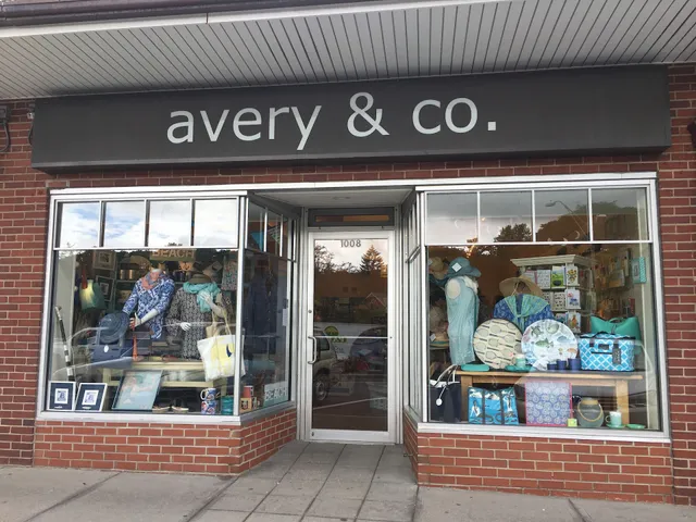 Avery & Co
