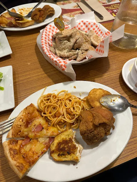 Shakey's Pizza Parlor