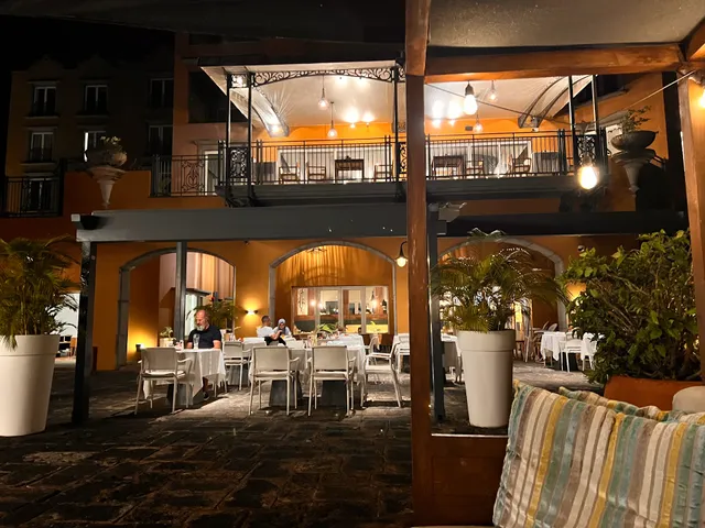 La Fourchette Restaurant