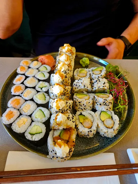 Nobi Sushi Bar & Restaurant