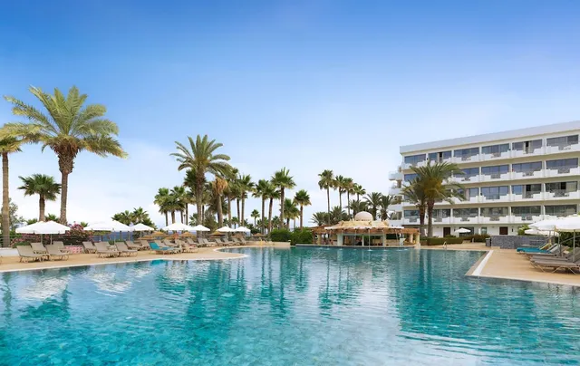 St. George Beach Hotel & Spa Resort