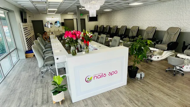 Posh & Polished Nails Spa