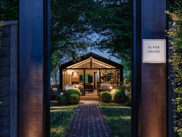 Glass House & SPA - DCA Certified