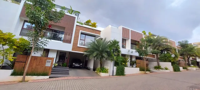 The 44 Club - iCloudHomes