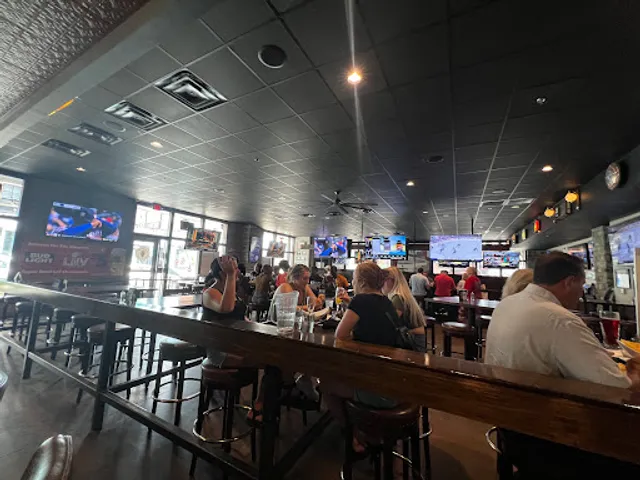 Streetcar Grille & Tavern