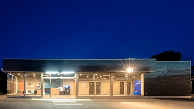 Hotel R9 The Yard Narita Airport West