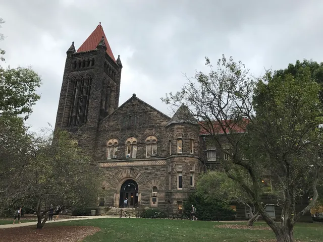 University of Illinois - Department of Mathematics