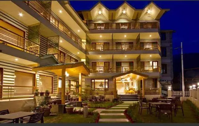 Hotel Avishi Greens, Manali