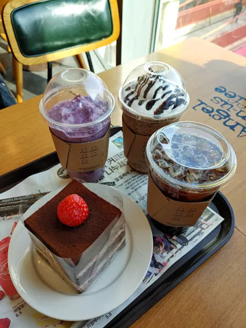 엔제리너스 - 롯데아울렛김해점