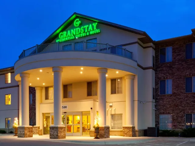 GrandStay Residential Suites Hotel Faribault