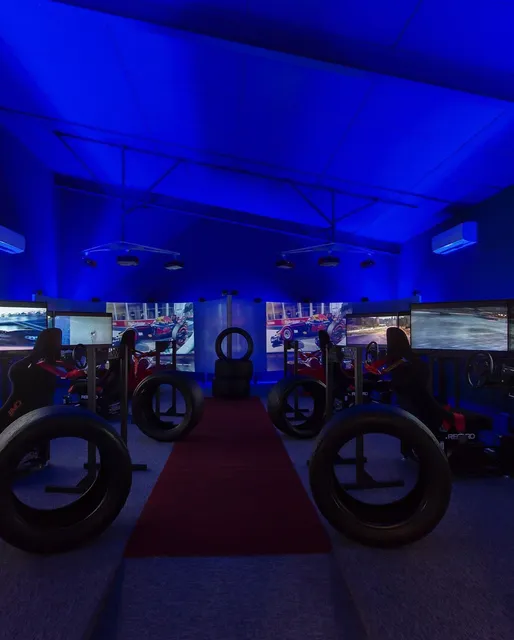 Planet Experiences Antibes - TRY HARD