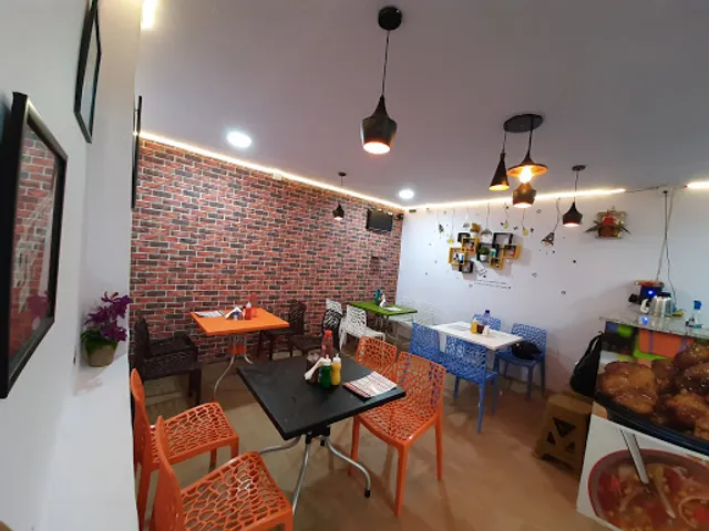 R స్క్వేర్ ద పర్ఫెక్ట్ ప్లేట్