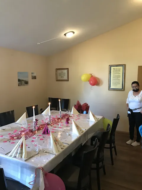 PIER ONE Bistro - Bar - Grill