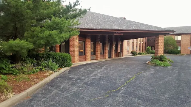 Capital O Amerihost Inn and Suites Fulton Hwy 54 MO