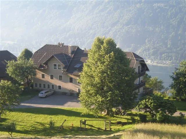 Landhaus Hofer Ossiacher See