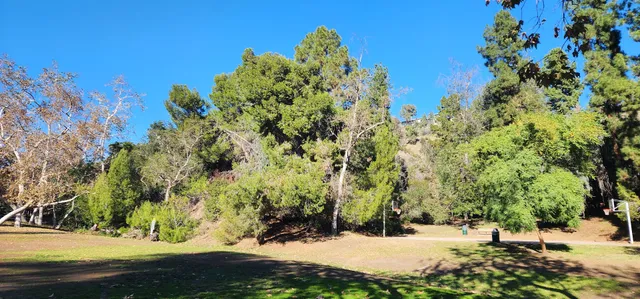 Crestwood Hills Park