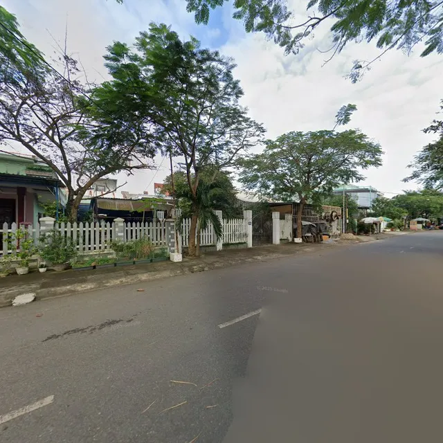 Cà Phê Hoa Phượng Đỏ