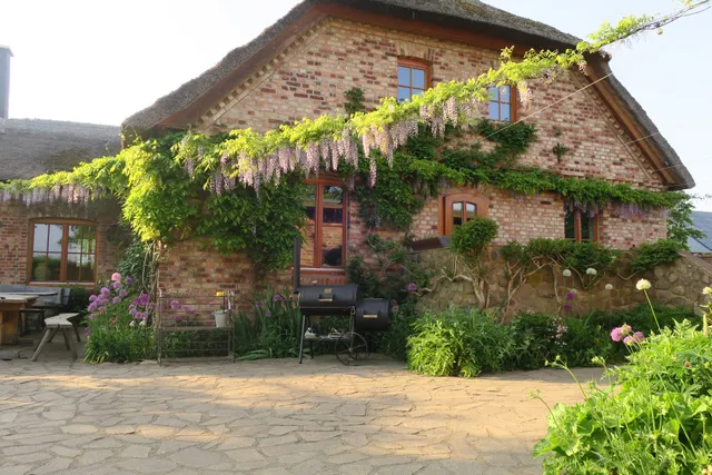 Hof Sonne Mond und Sterne