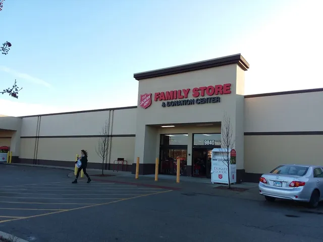 The Salvation Army Thrift Store Glenview, IL