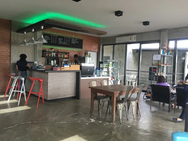 Sumran Cafe & Car Wash