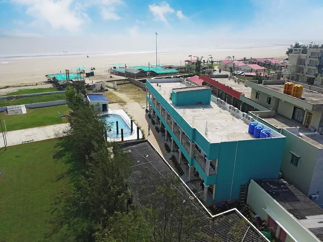 The Golden Beach Resort , Mandarmani