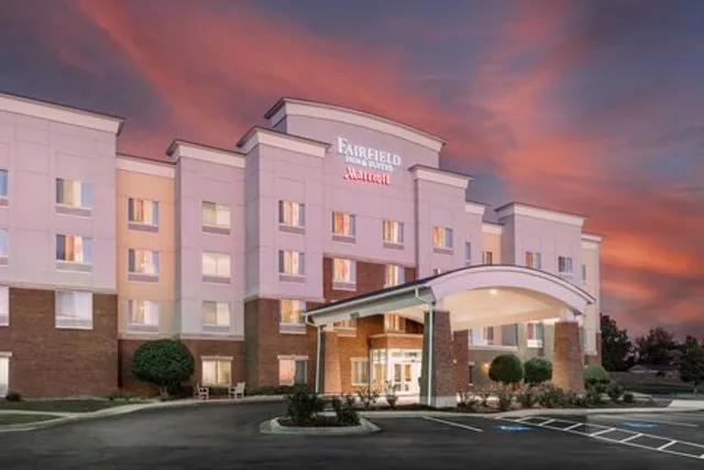 Fairfield by Marriott Inn & Suites Kansas City Overland Park