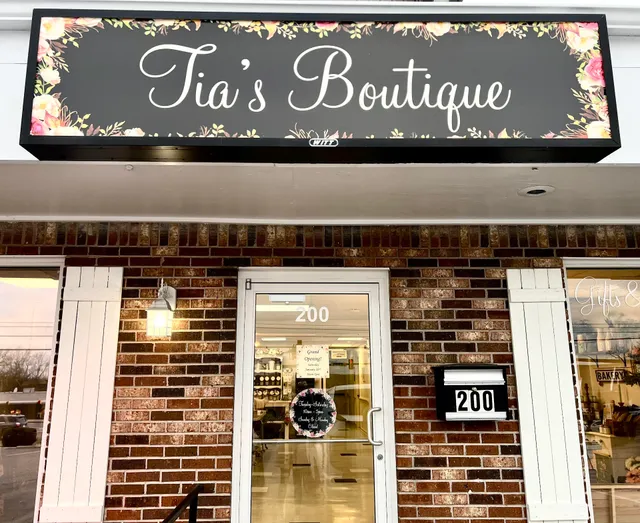 Tia's Boutique