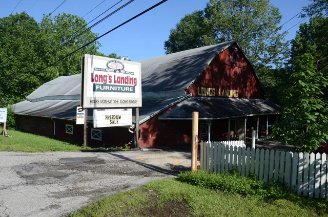 Long's Landing Furniture