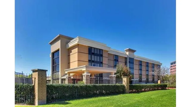 Heritage Inn Suites Houston/Sugar Land, Trademark by Wyndham