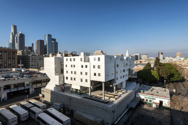 Star Apartments, Skid Row Housing Trust