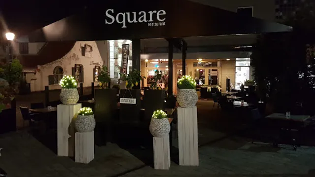 Restaurant Square