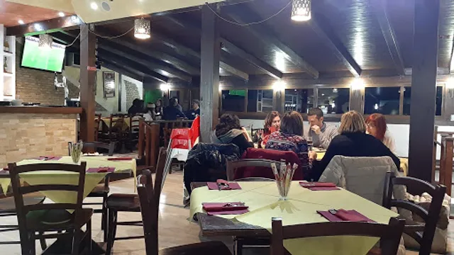 EL PUENTE PIZZA & STEAKHOUSE