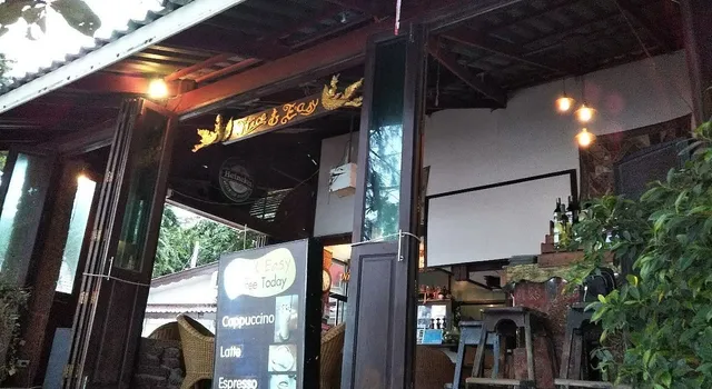 Nice And Easy Resort