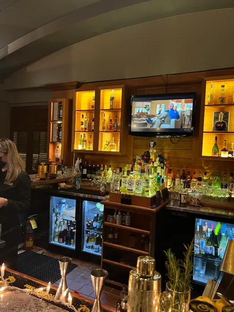 High Tide Rooftop Bar