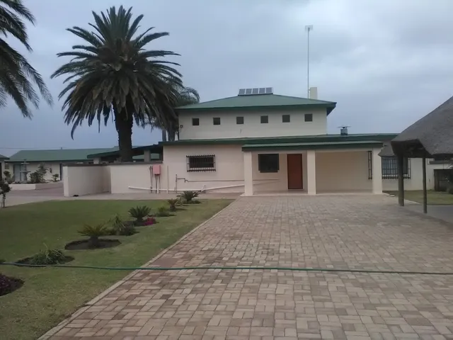 Marang Gardens Lodge