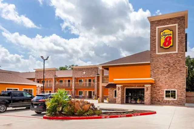 Super 8 by Wyndham Houston Northwest Cypress