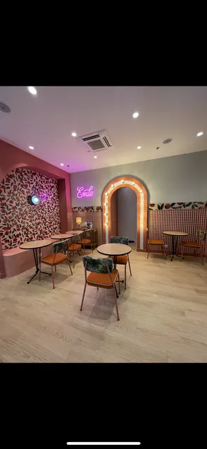 Emilie and the cool kids