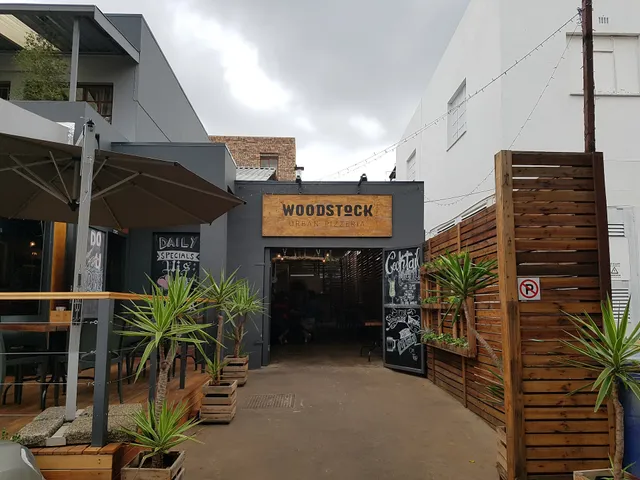 Woodstock Urban Pizzeria