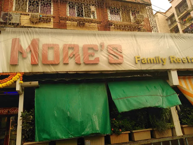 More's family Restaurant &Bar