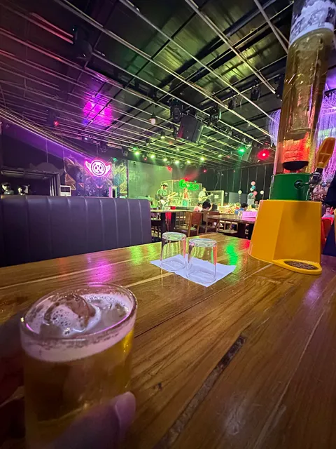 QQ Restaurant and Bar