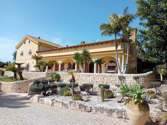 Villa Giulia - Sicilian Luxury Garden